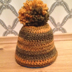 Crochet pompom hat no. 53-55